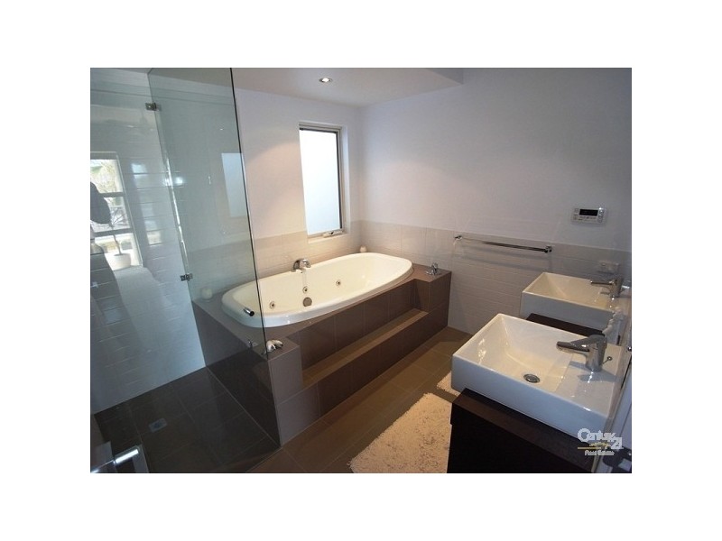 20 Ocean Falls Boulevard, Mindarie WA 6030