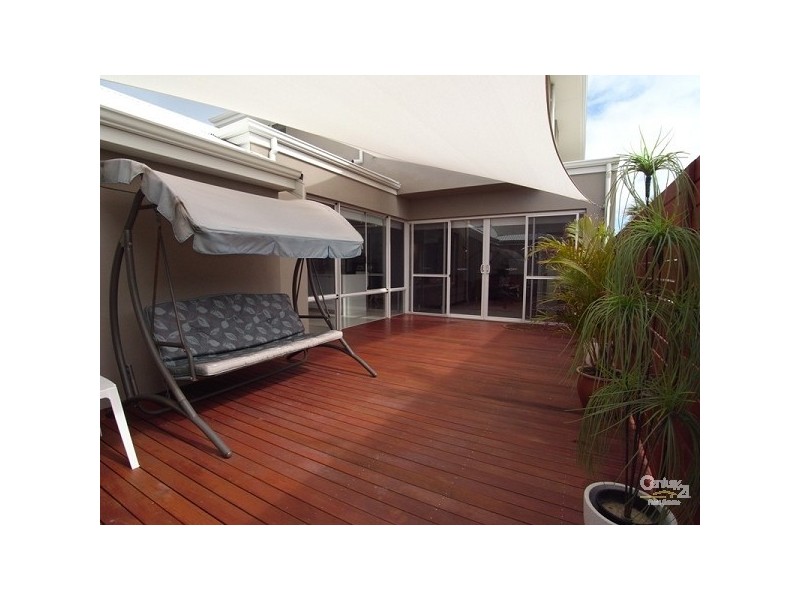 20 Ocean Falls Boulevard, Mindarie WA 6030