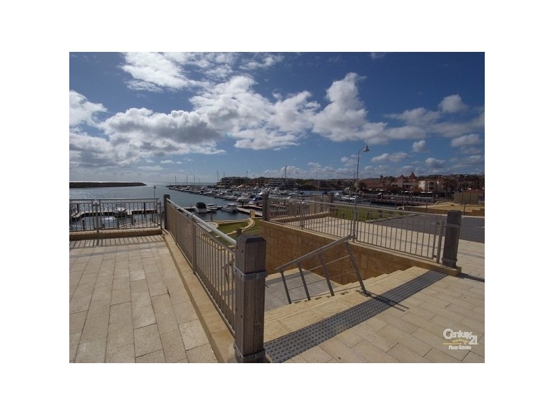 20 Ocean Falls Boulevard, Mindarie WA 6030