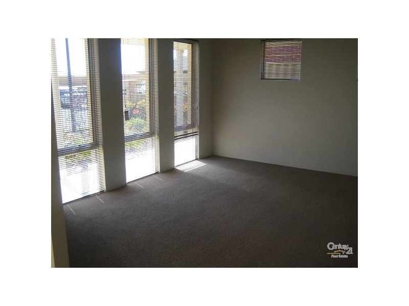 14 Roosky Approach, Ridgewood WA 6030