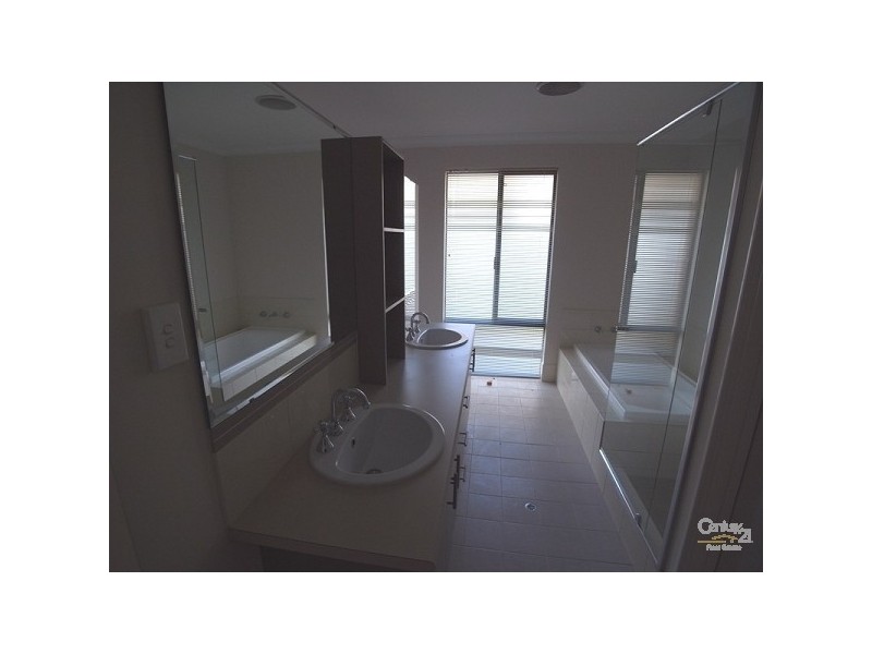 40 Accra Way, Quinns Rocks WA 6030