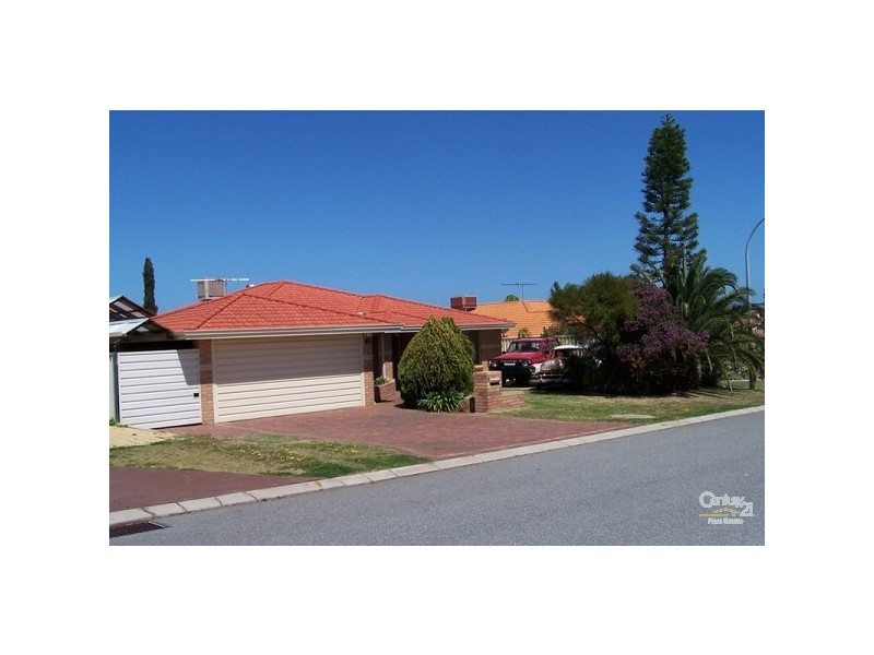 8 Falkirk Court, Kinross WA 6028