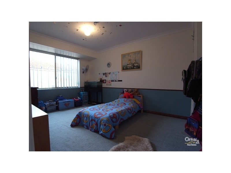 8 Falkirk Court, Kinross WA 6028