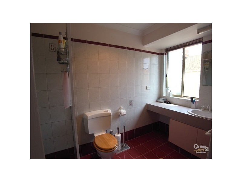 8 Falkirk Court, Kinross WA 6028