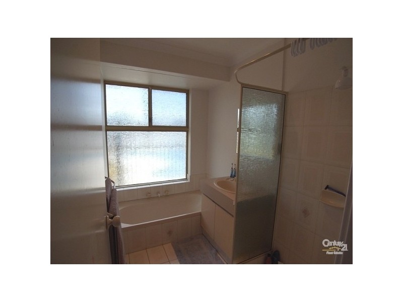 8 Falkirk Court, Kinross WA 6028