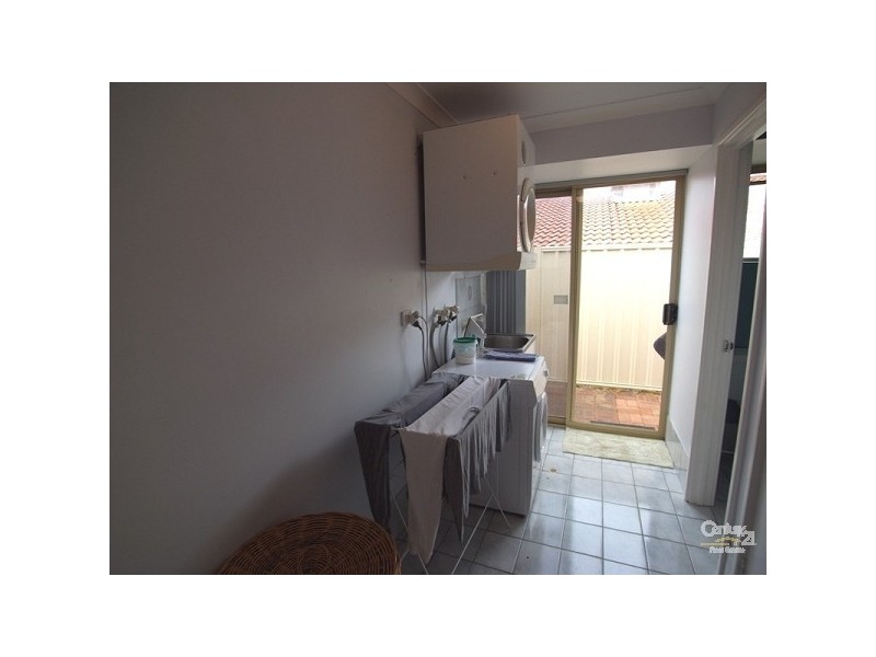 8 Falkirk Court, Kinross WA 6028