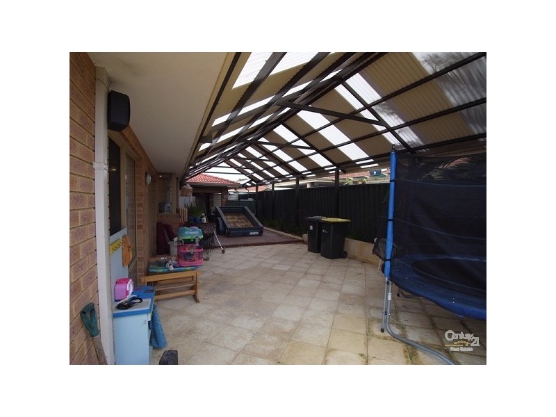 8 Falkirk Court, Kinross WA 6028