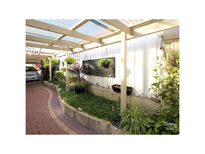 15 Rainham Avenue, Mindarie WA 6030