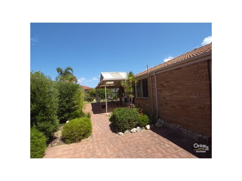 15 Mersin Drive, Mindarie WA 6030
