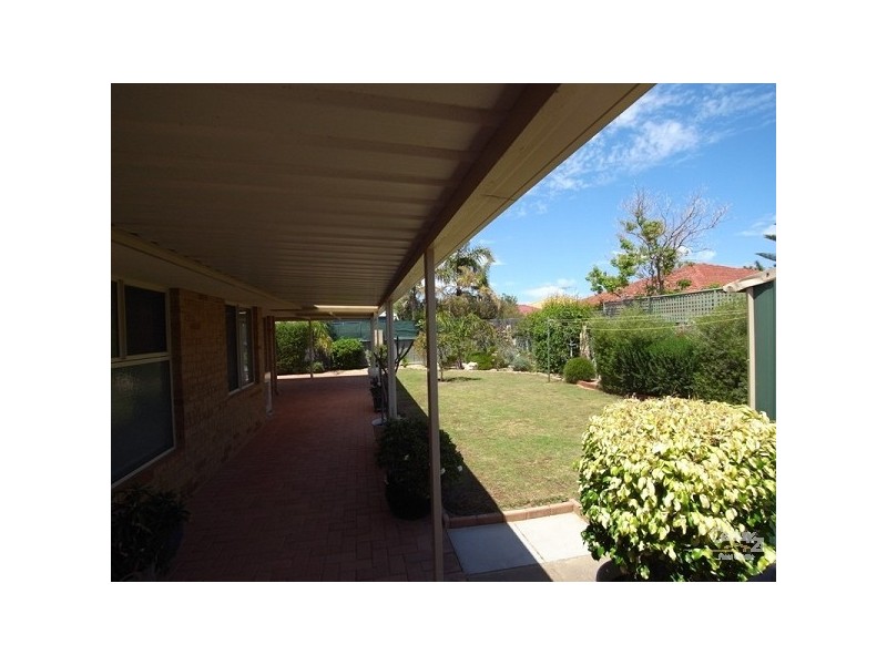 15 Mersin Drive, Mindarie WA 6030