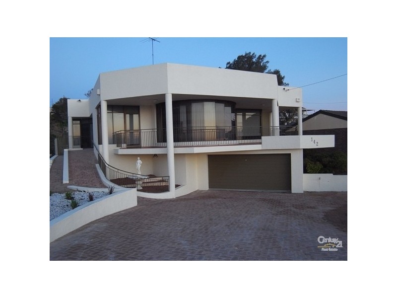 142 Ocean Drive, Quinns Rocks WA 6030