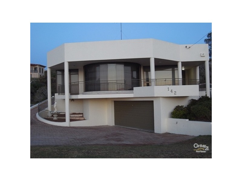 142 Ocean Drive, Quinns Rocks WA 6030