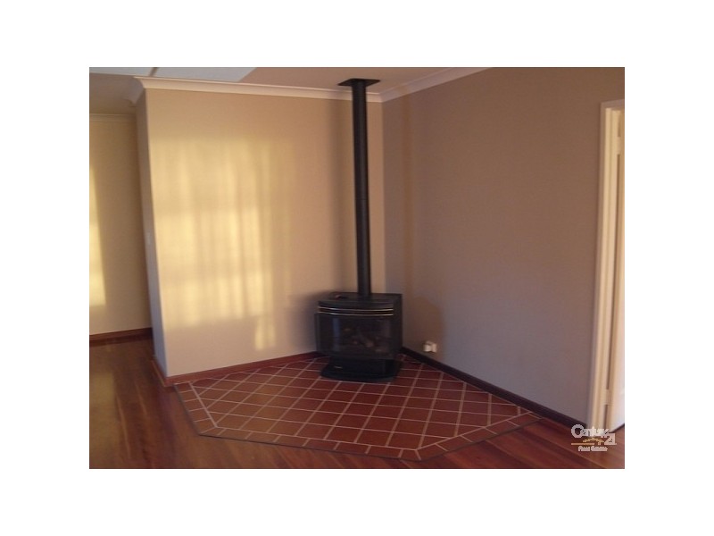 142 Ocean Drive, Quinns Rocks WA 6030