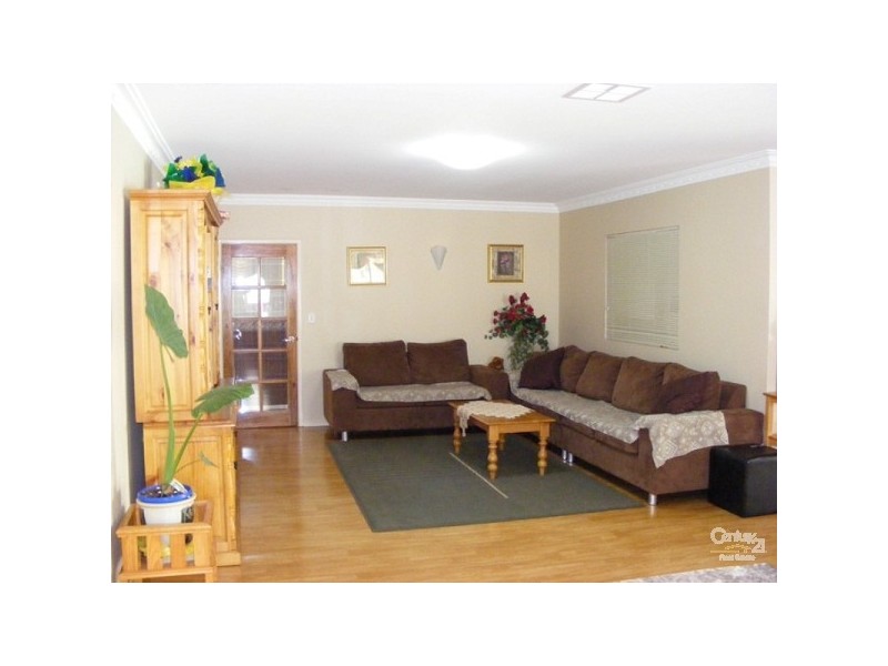 4 San Remo Bend, Clarkson WA 6030