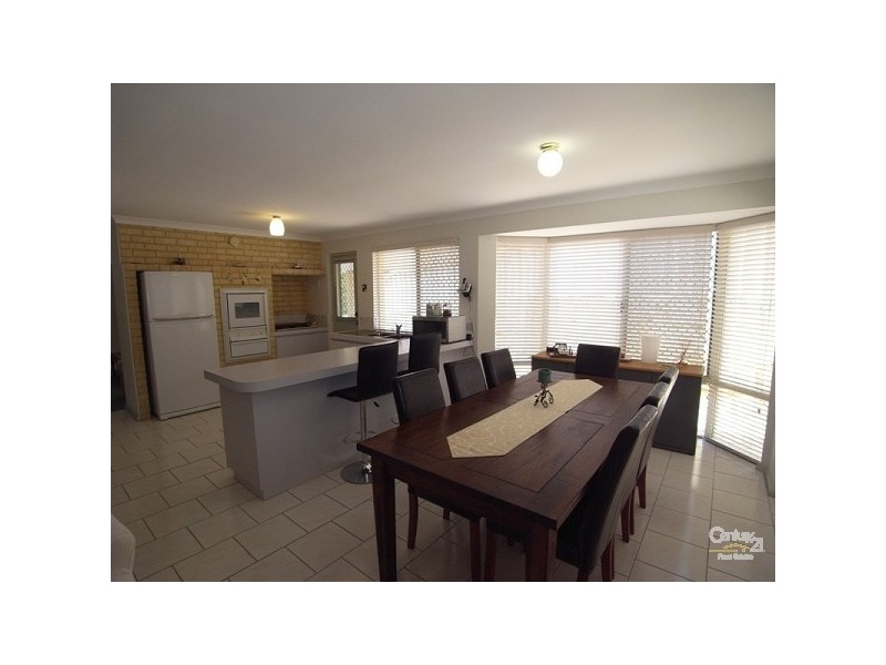 19 Darvel Close, Kinross WA 6028