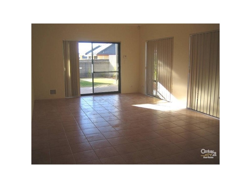 19 Alston way, Butler WA 6036