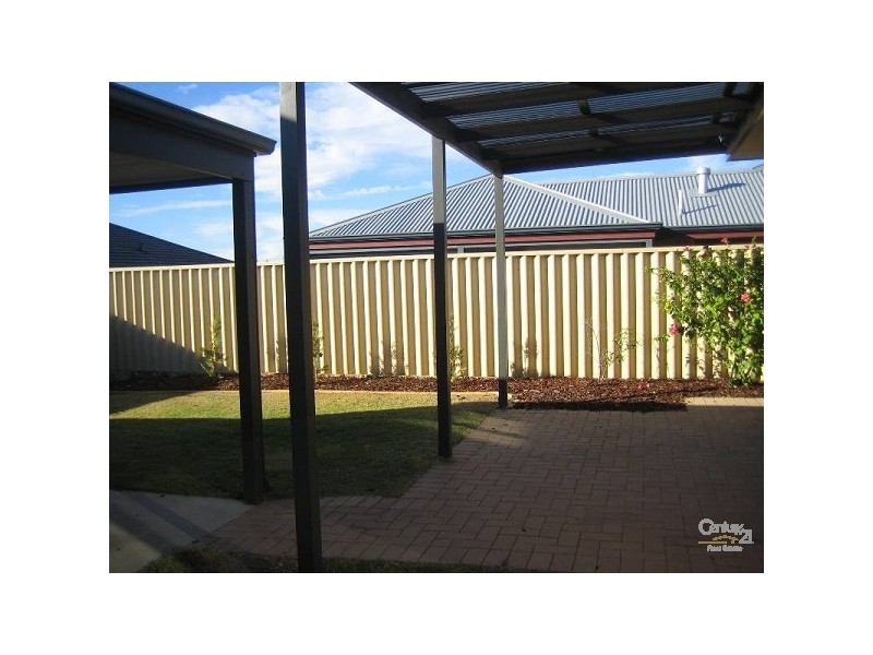 19 Alston way, Butler WA 6036