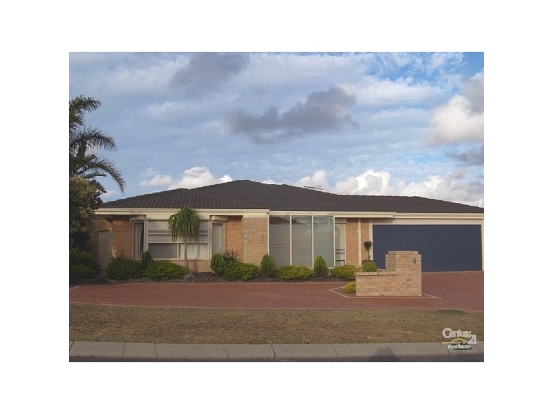 4 Fintry Close, Kinross WA 6028