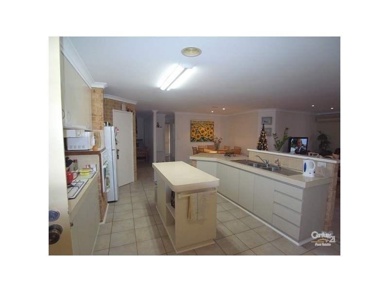4 Fintry Close, Kinross WA 6028