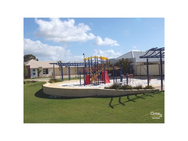 7 Marino Road, Clarkson WA 6030