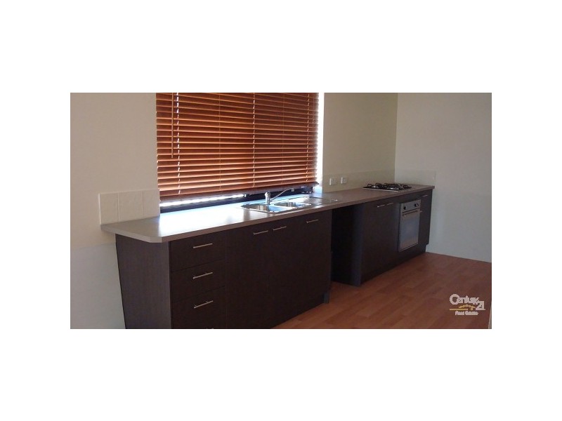 16 Grandoak drive, Clarkson WA 6030