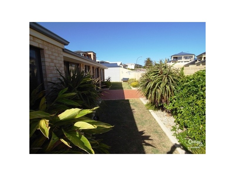 2 Sierra Key, Mindarie WA 6030