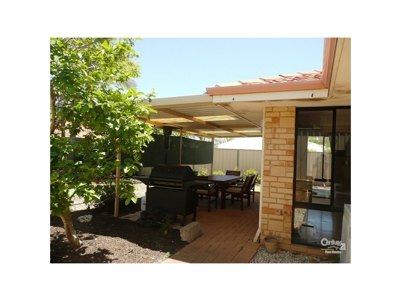 16 Eastleigh loop, Currambine WA 6028