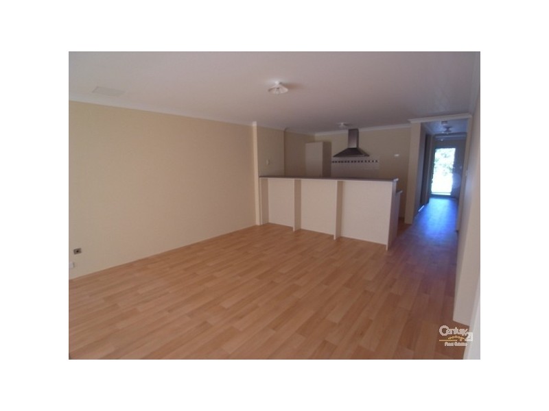 27 Zingarello Street, Pearsall WA 6065