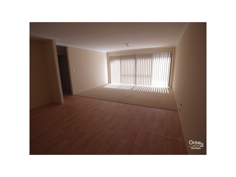 27 Zingarello Street, Pearsall WA 6065