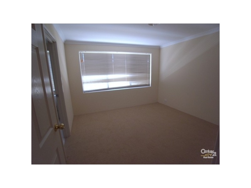 27 Zingarello Street, Pearsall WA 6065