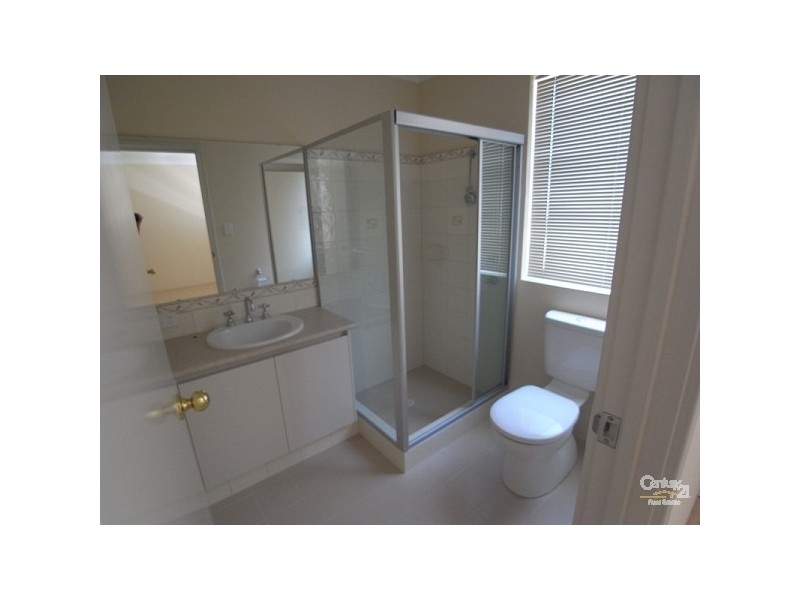 27 Zingarello Street, Pearsall WA 6065