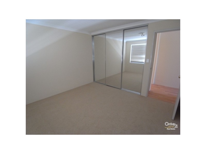 27 Zingarello Street, Pearsall WA 6065