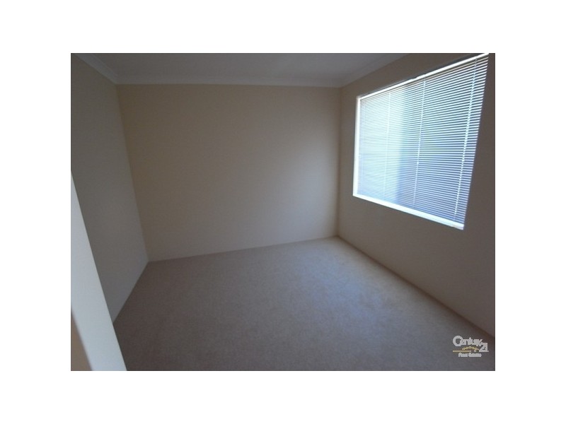 27 Zingarello Street, Pearsall WA 6065