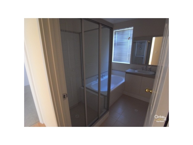 27 Zingarello Street, Pearsall WA 6065