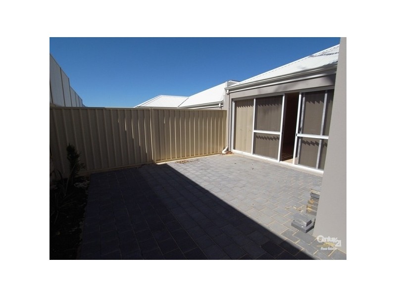 27 Zingarello Street, Pearsall WA 6065