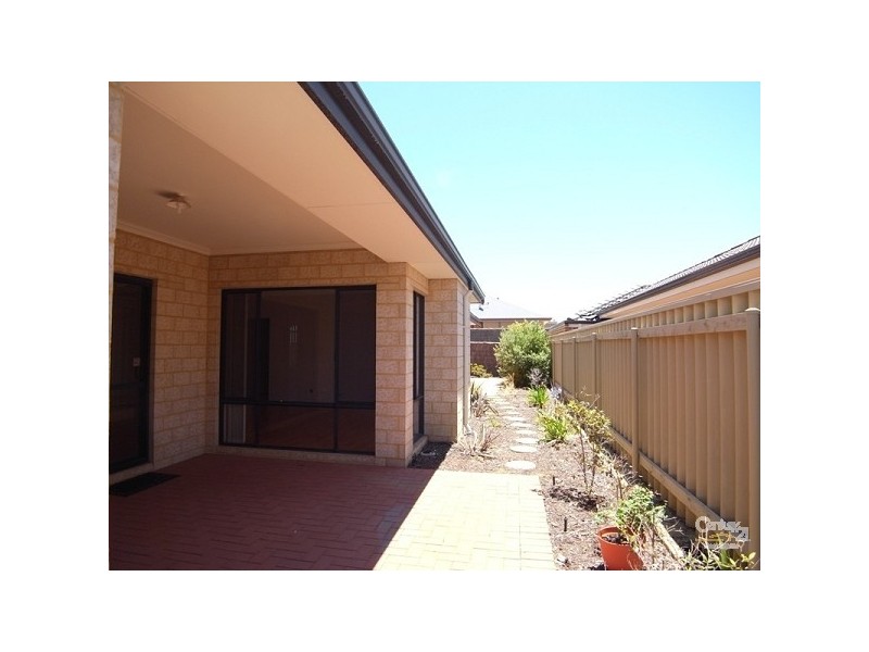 17  Tollesbury ave, Butler WA 6036