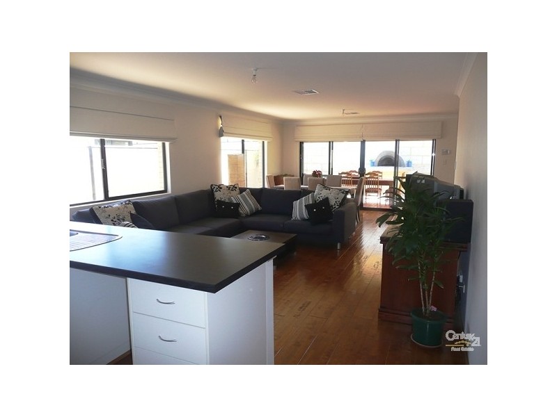 11 arvarda street, Clarkson WA 6030