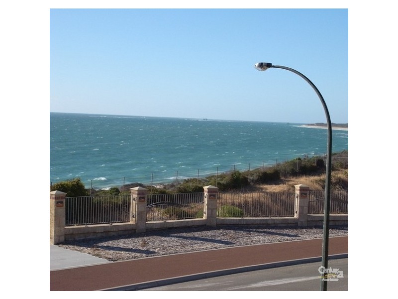 212 Ocean Drive, Quinns Rocks WA 6030