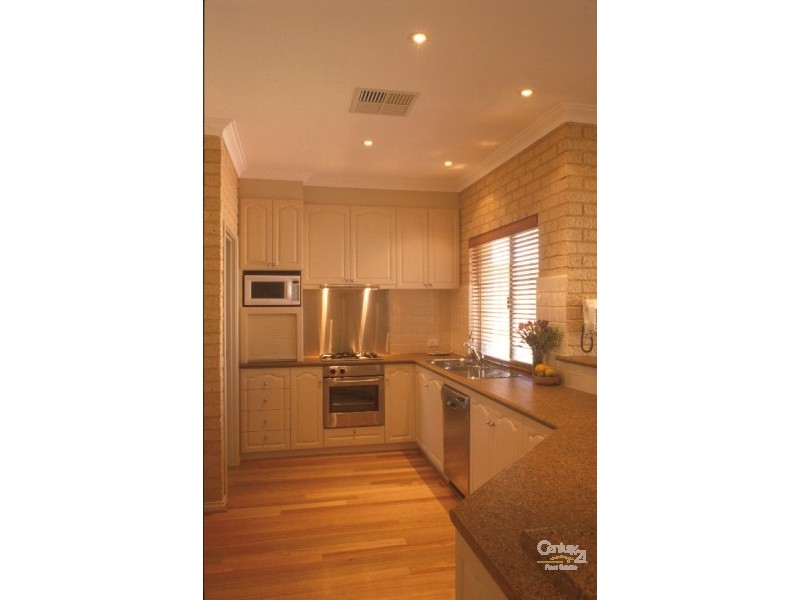 212 Ocean Drive, Quinns Rocks WA 6030