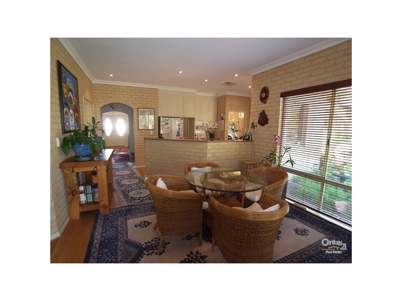 212 Ocean Drive, Quinns Rocks WA 6030