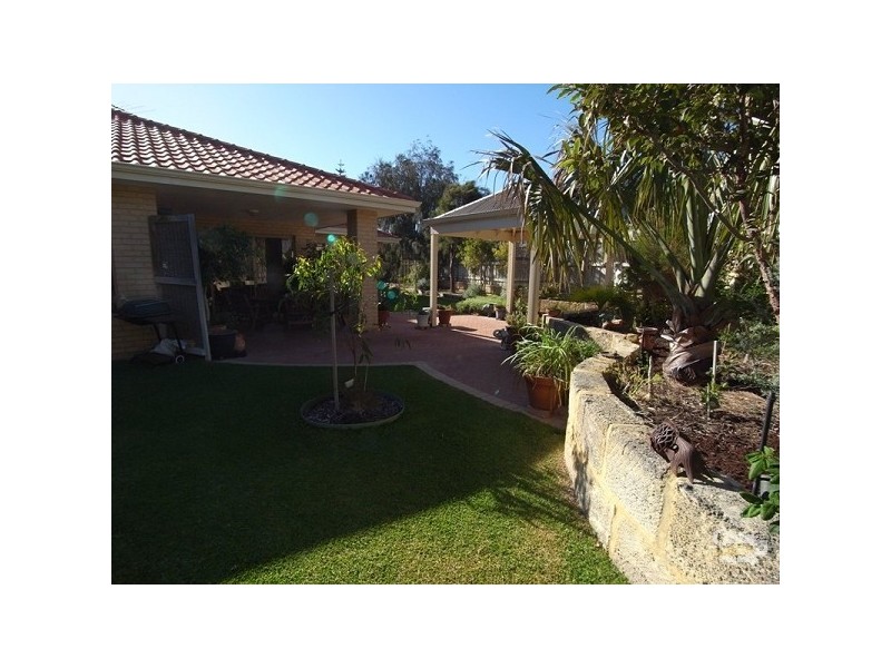 212 Ocean Drive, Quinns Rocks WA 6030