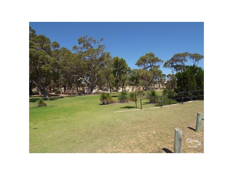 8 Sykes Cove, Clarkson WA 6030