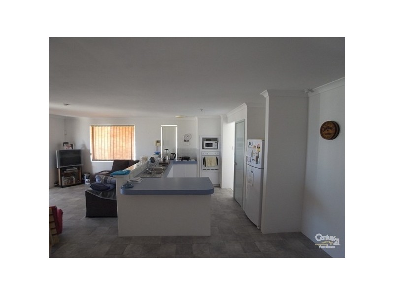 70 St Barnabas Boulevard, Quinns Rocks WA 6030