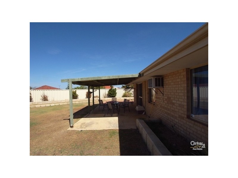 70 St Barnabas Boulevard, Quinns Rocks WA 6030