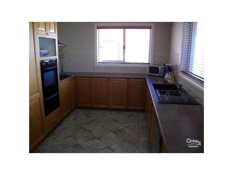 21A Holyhead Green, Mindarie WA 6030