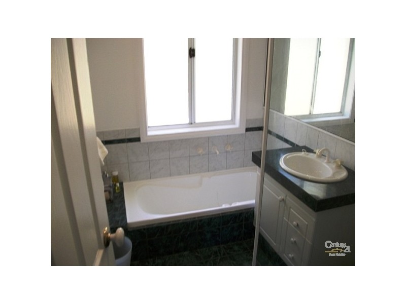 21A Holyhead Green, Mindarie WA 6030