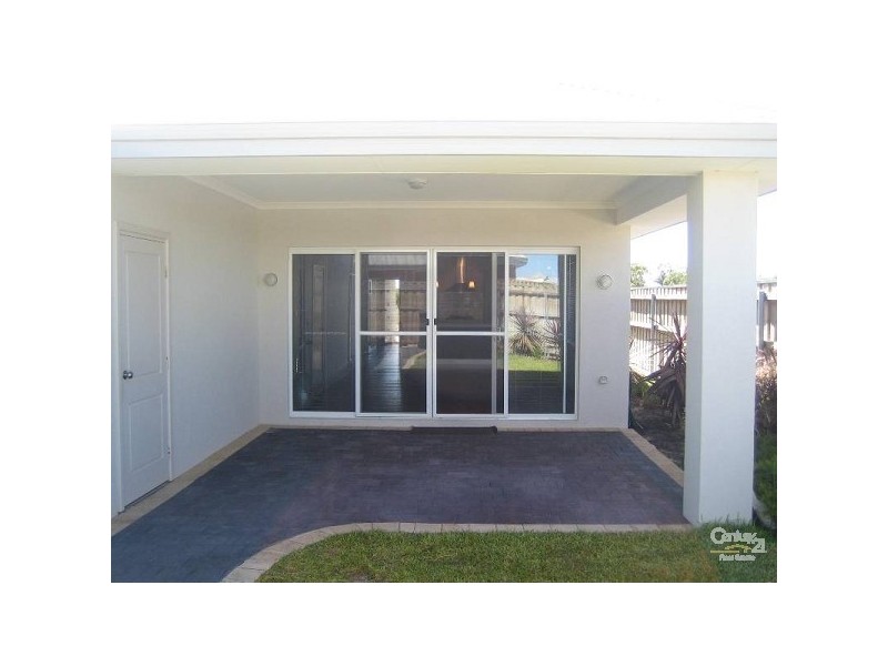 5 Azure street, Yanchep WA 6035