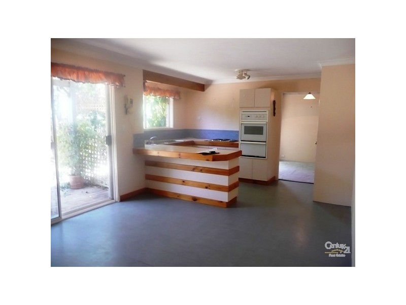 4 Banfield Grove, Clarkson WA 6030