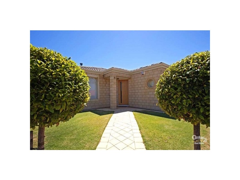 3 Antibes Court, Mindarie WA 6030