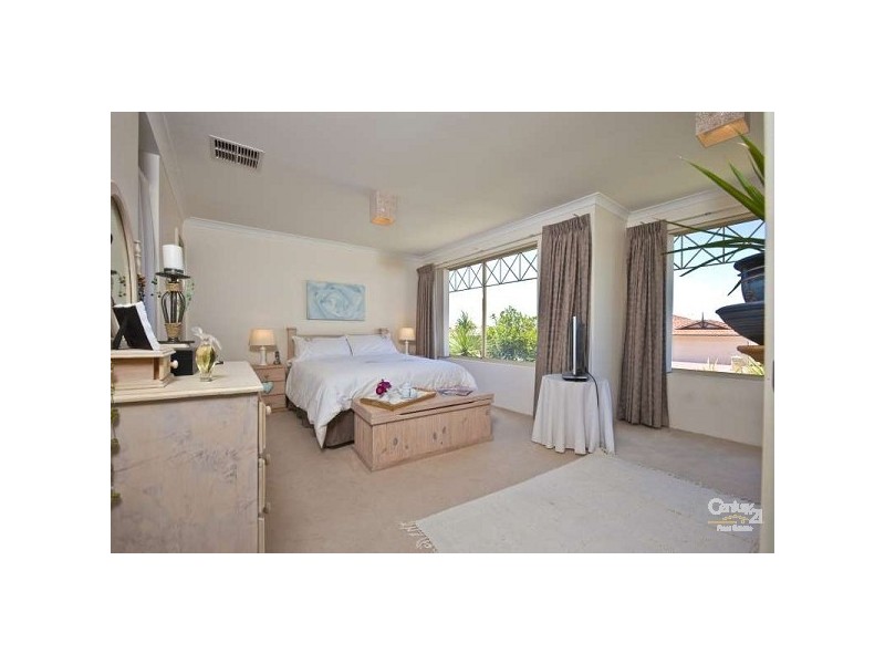 3 Antibes Court, Mindarie WA 6030